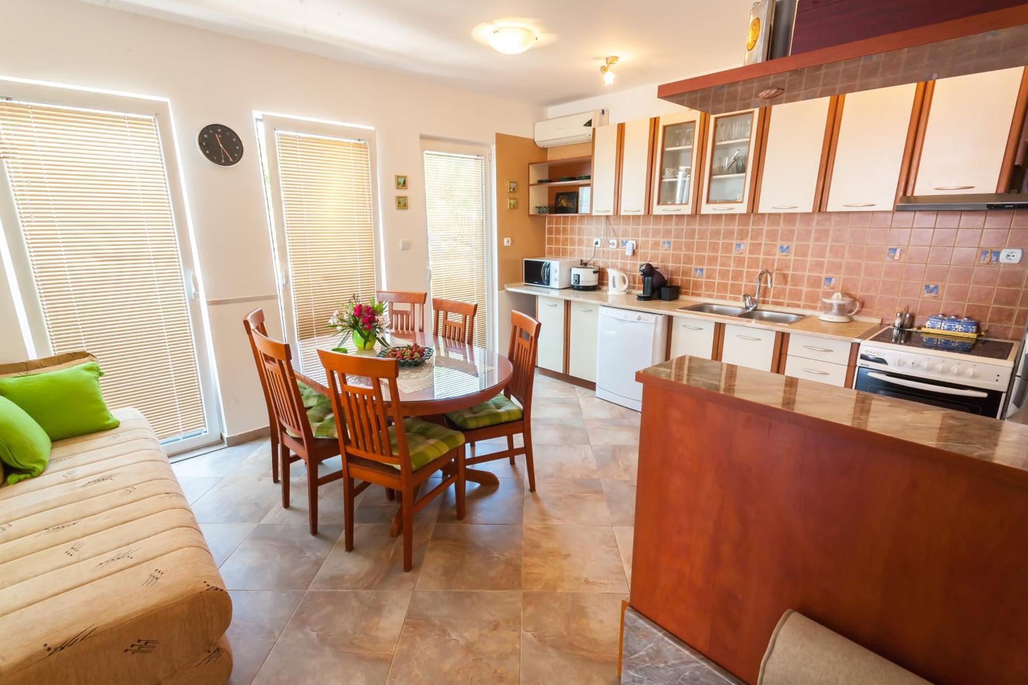 Apartments Mila Krimovica ห้อง รูปภาพ